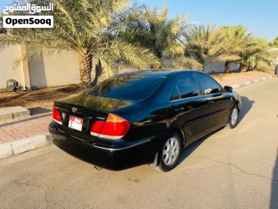 Toyota Camry Standard 2