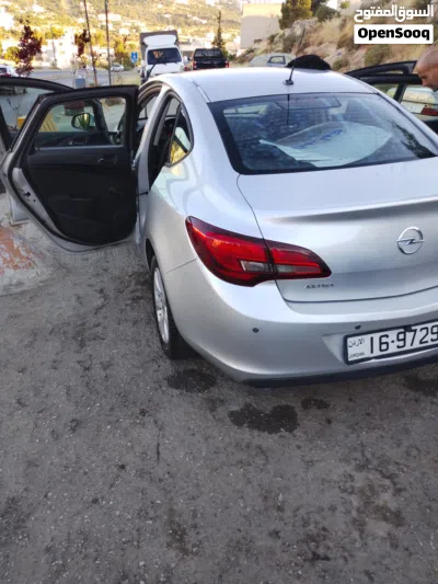 Opel Astra Standard 2
