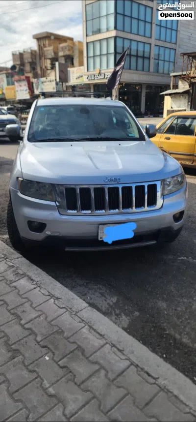 Jeep Grand Cherokee Laredo 2