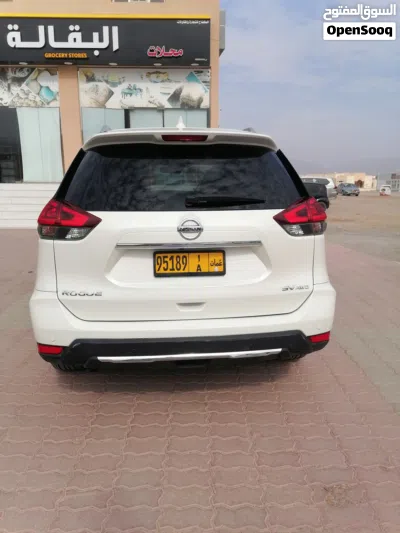 Nissan Rogue SV 2