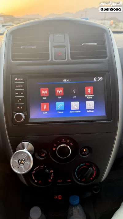 Nissan Versa SV 2