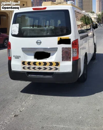 نيسان اورفان 4