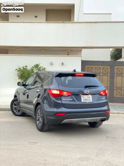 Hyundai Santa Fe GL 3