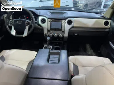 Toyota Tundra SR5 4