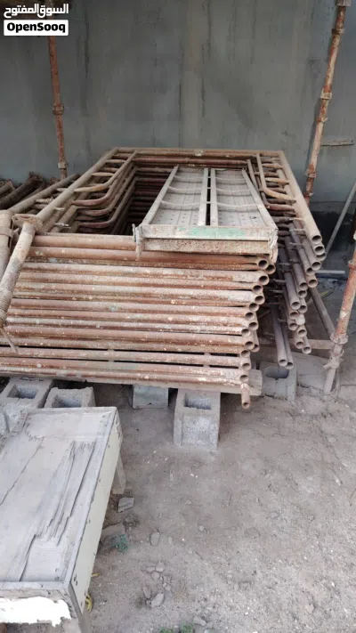 معدات للبيع 2