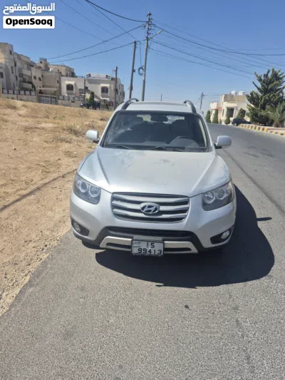 Hyundai Santa Fe Limited 2