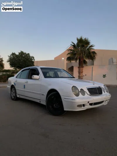 مرسيدس بنز الفئة-C C 320 2