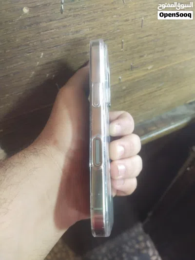 ايفون 16pro256 بطاريه نسبه 89 esim الجهاز ما في في اشي استخدام شخصي 3