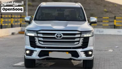 Toyota Land Cruiser GXR 4