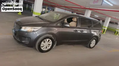كيا كرنفال Standard 4