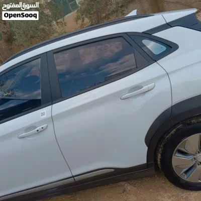 Hyundai Kona Premium 2