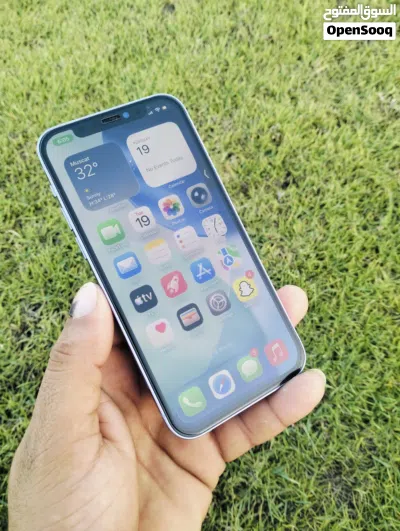 iPhone 12 all okay 10 per 10 condition 4