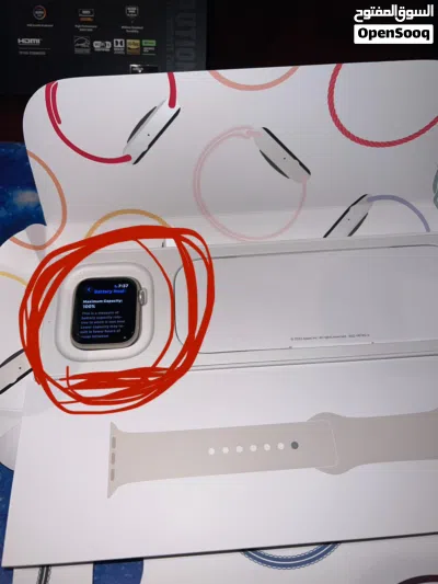 Apple Watch SE 2nd Gen 40mm GPS Starlight - Brand New Open Box (جائزة بنك AAIB) 4