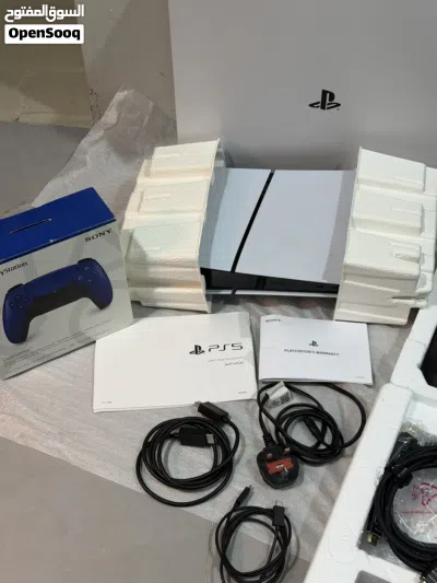 Ps5 slim digital (1TB)+Devo monitor 2