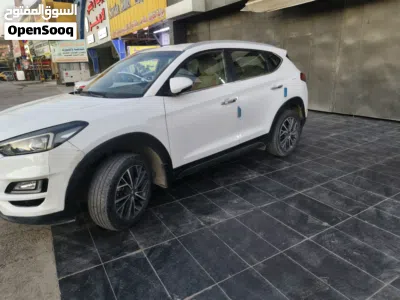 Hyundai Tucson GLS 4