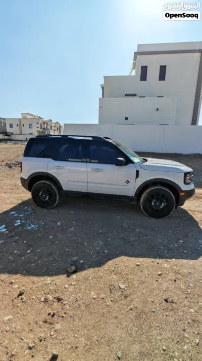 Ford Bronco Outer Banks 4
