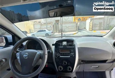 Nissan Sunny Standard 2