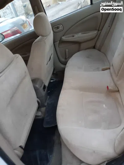Nissan Sunny Standard 2