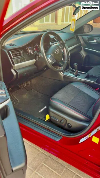 Toyota Camry SE 3