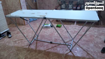 ميز طعام المنيوم حجم كبير 3