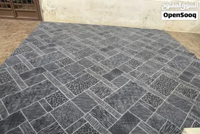 موكيت كبير قطعة واحدة (3.5م × 3.5م) للبيع 2