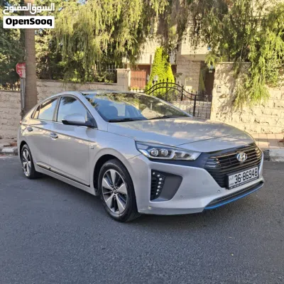 Hyundai Ioniq Standard 4
