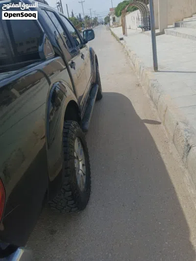 نيسان نافارا LE 3