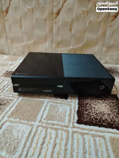 اكس بوكس ون فات XBOX ONE FAT جهاز نضيف وياه كامل ملحقاته جويستك الاصلية 2