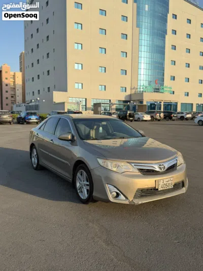 Toyota Camry GL 2
