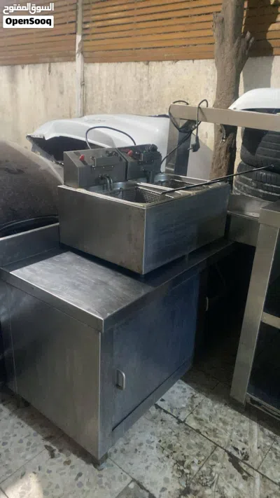 عده مطعم بحاله الوكاله جديده 2
