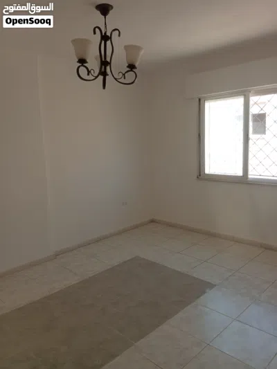 شقة للبيع في ماركا الجنوبية 4