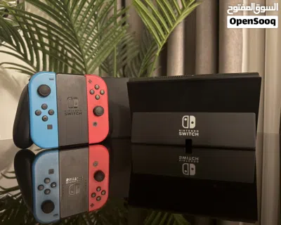 Nintendo Switch OLED 256 giga معدل نظامين اونلاين و اوفلاين بحالة الوكاله 4