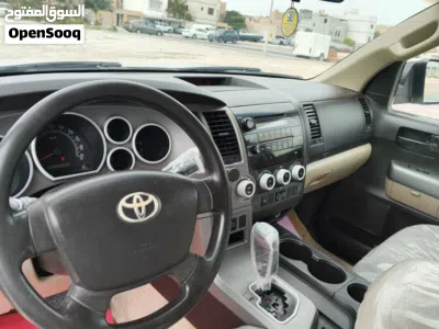 Toyota Sequoia SR 5 3