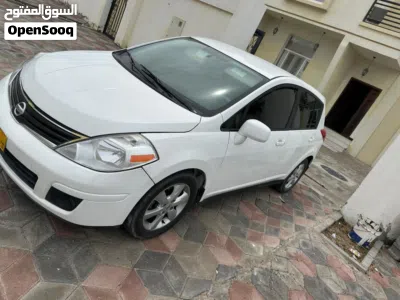 Nissan Versa SR 2