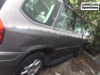 GMC Envoy XL 2