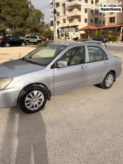 Mitsubishi Lancer GLS 4