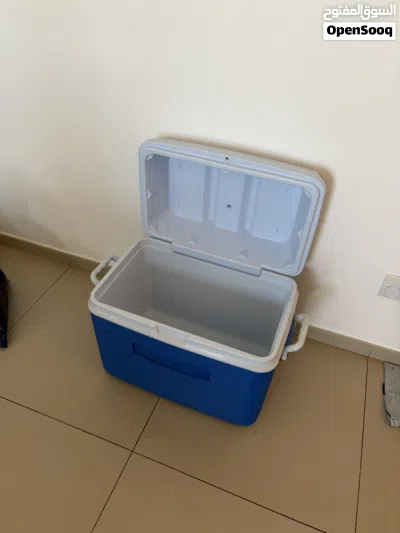 Rubbermaid cooler 2