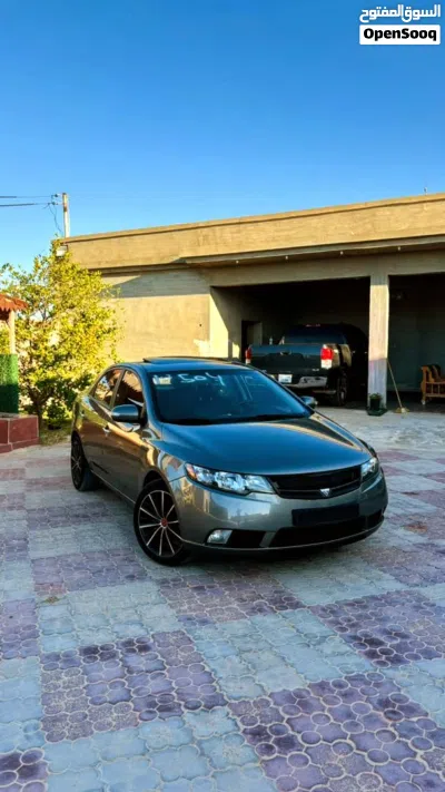 Kia Forte GT 4