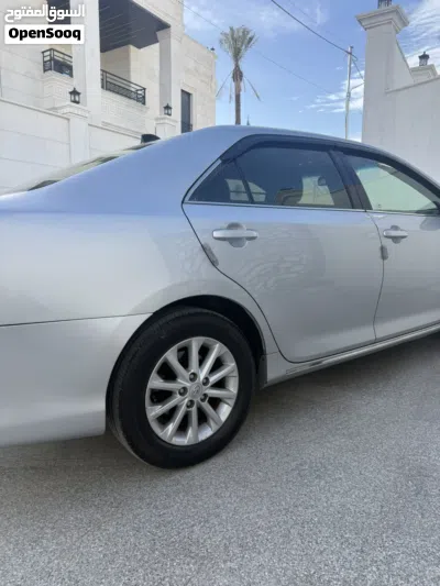 تويوتا كامري GLE 3