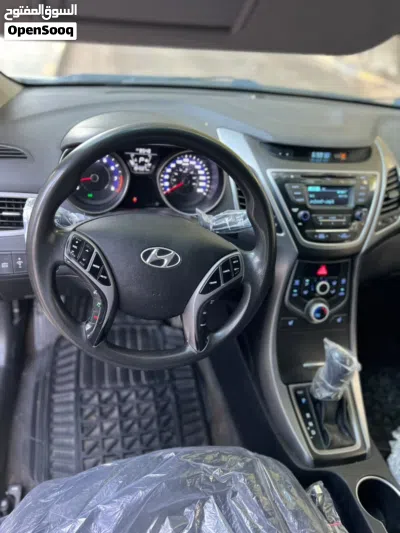 Hyundai Elantra GL 3