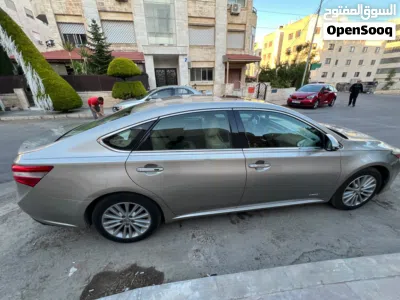 Toyota Avalon XLE 3