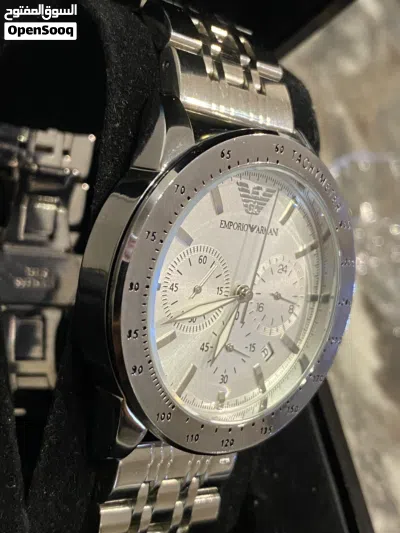 ساعة امبوريو ارماني ماستر بحالة الجديدة تماما استعمال تجربة فقط Emporio Armani 2