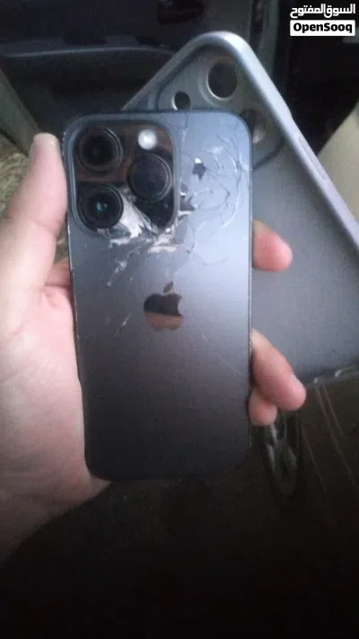 ذاكر 256 بدل بطارية وشاشة iPhone 14 Pro 4
