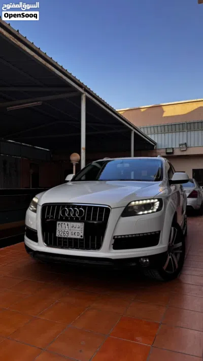 Audi Q7 Standard 4