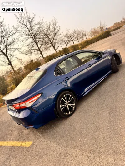 Toyota Camry SE 3