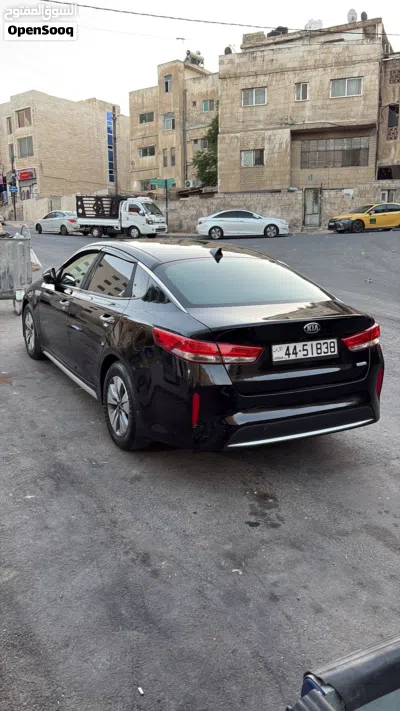 Kia K5 Standard 2