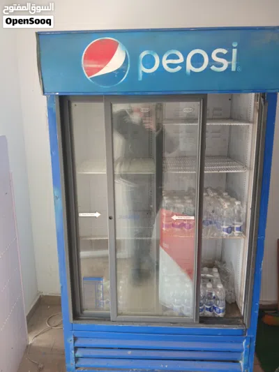 للبيع ثلاجة عرض مشروبات نوع Pepsi 2