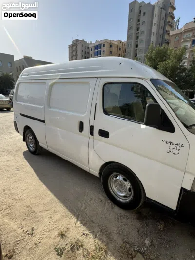 نيسان اورفان 4