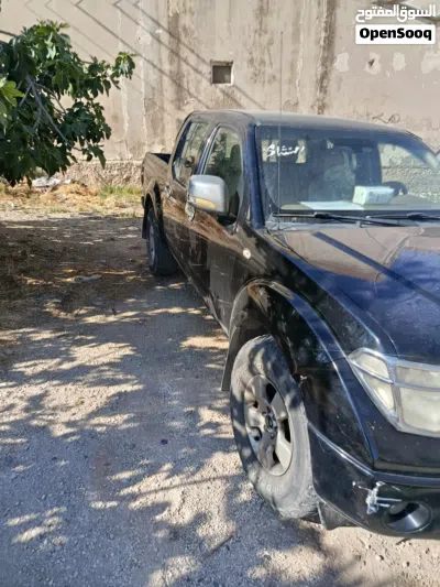 Nissan Navara LE 4