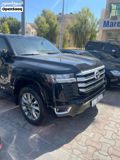 Toyota Land Cruiser GR 4